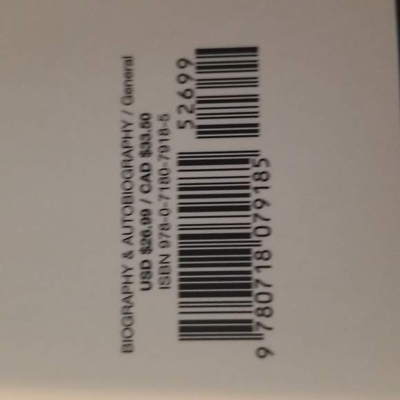 The Magnolia Story by Chip and Joanna Gaines hardcover with dust jacket - Picture 3 of 6